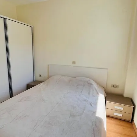 Daphne Di Palio * PalaiónTsiflíkion