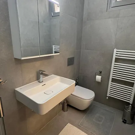 Daphne Di Palio * PalaiónTsiflíkion