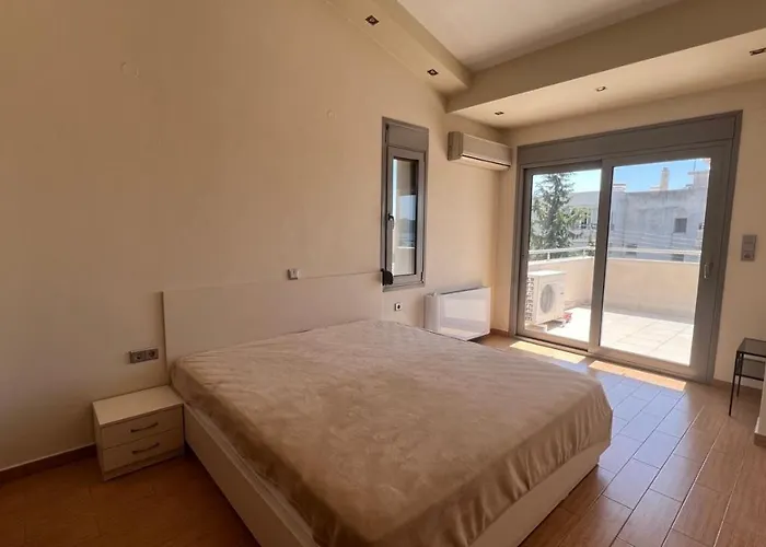 Daphne Di Palio * PalaiónTsiflíkion